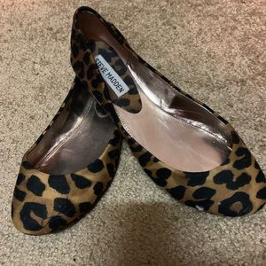 Steve Madden Leopard print flats
